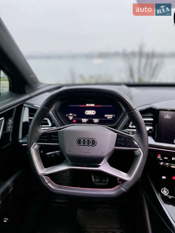 Внедорожник / Кроссовер Audi Q4 e-tron 2023 в Киеве