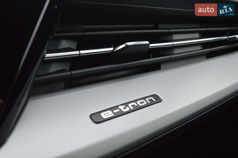 Внедорожник / Кроссовер Audi Q4 e-tron 2022 в Одессе