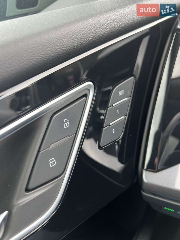 Внедорожник / Кроссовер Audi Q4 e-tron 2023 в Львове фото 18 Внедорожник / Кроссовер Audi Q4 e-tron 2023 в Львове