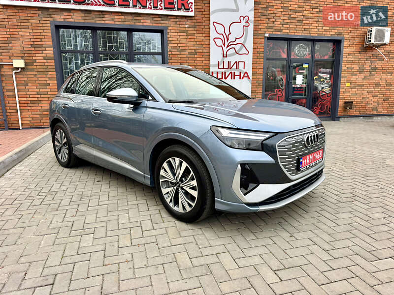 Audi Q4 e-tron 2024