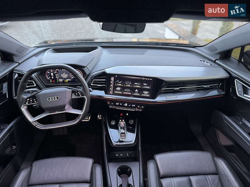 Позашляховик / Кросовер Audi Q4 e-tron 2022 в Рівному