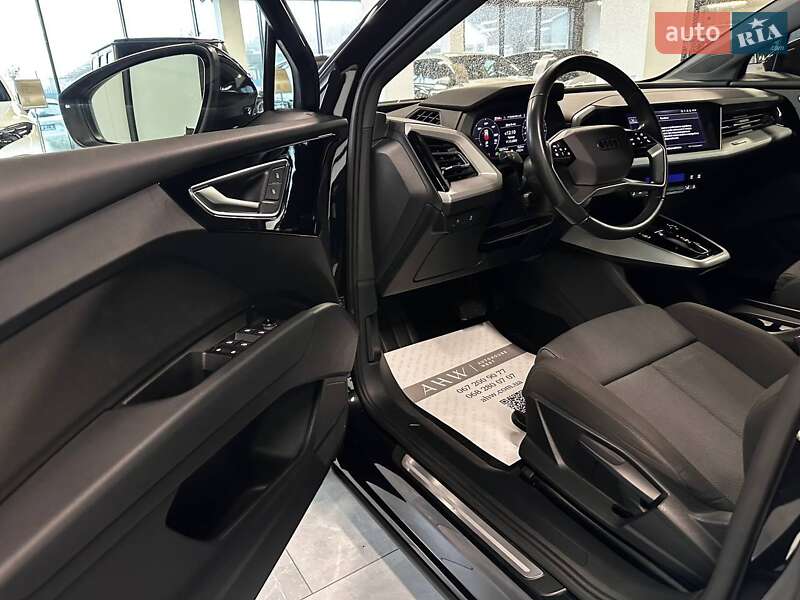 Внедорожник / Кроссовер Audi Q4 e-tron 2022 в Львове