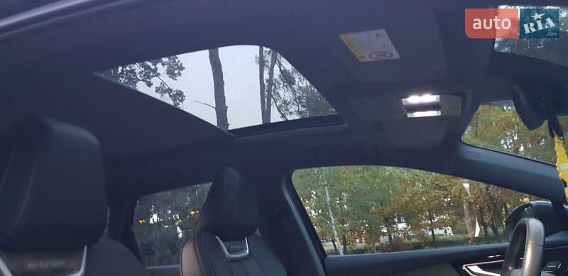 Внедорожник / Кроссовер Audi Q4 e-tron 2024 в Буче