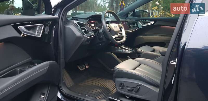 Внедорожник / Кроссовер Audi Q4 e-tron 2024 в Буче