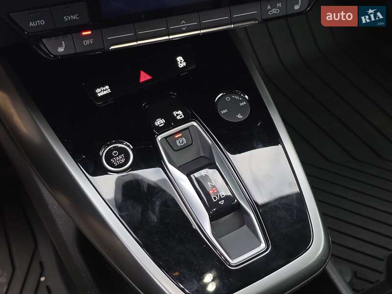 Внедорожник / Кроссовер Audi Q4 e-tron 2023 в Тернополе