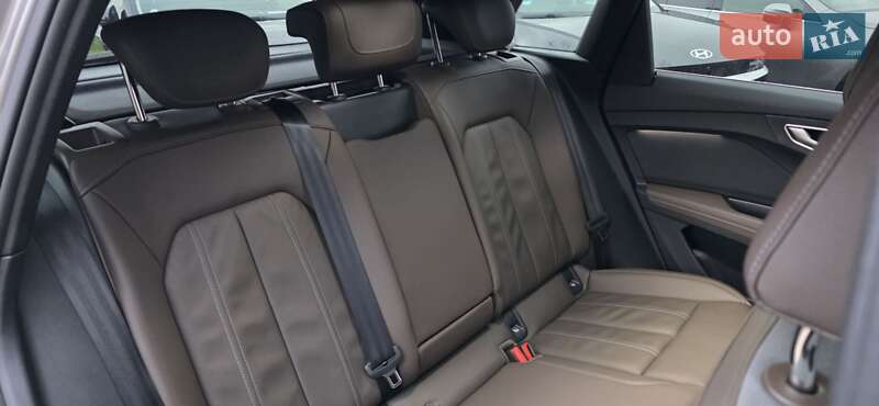 Внедорожник / Кроссовер Audi Q4 e-tron 2022 в Тернополе