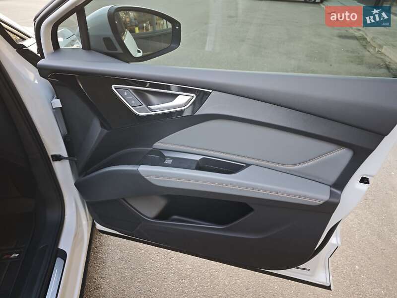 Внедорожник / Кроссовер Audi Q4 e-tron 2023 в Киеве фото 9 Внедорожник / Кроссовер Audi Q4 e-tron 2023 в Киеве