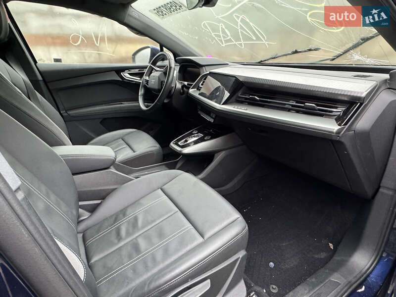Внедорожник / Кроссовер Audi Q4 e-tron 2023 в Киеве