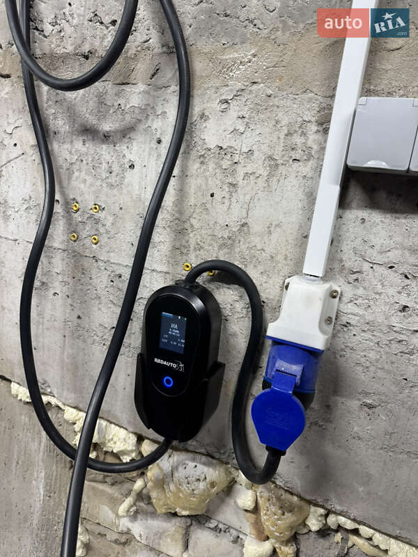 Позашляховик / Кросовер Audi Q4 e-tron 2023 в Києві фото 12 Позашляховик / Кросовер Audi Q4 e-tron 2023 в Києві