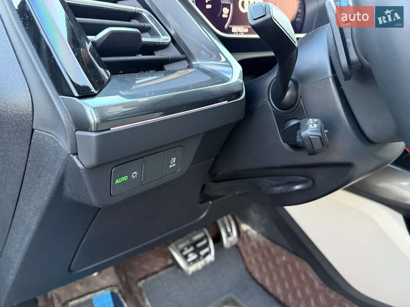 Внедорожник / Кроссовер Audi Q4 e-tron 2022 в Львове