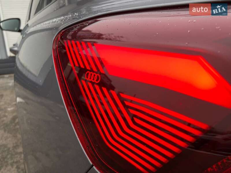 Внедорожник / Кроссовер Audi Q4 e-tron 2021 в Киеве