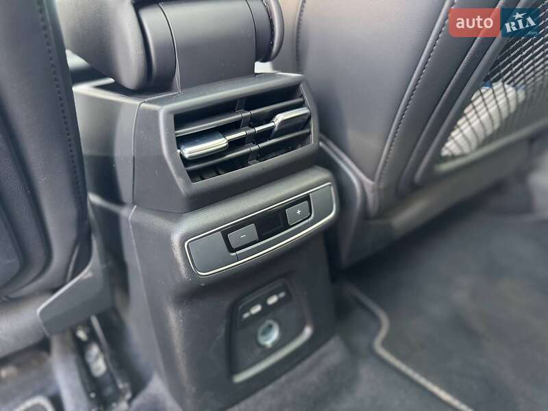 Позашляховик / Кросовер Audi Q4 e-tron 2024 в Києві фото 20 Позашляховик / Кросовер Audi Q4 e-tron 2024 в Києві