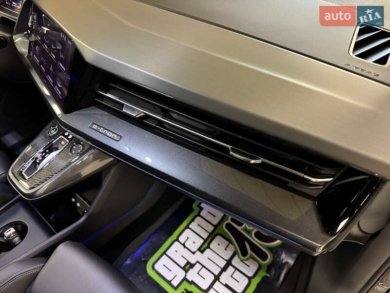 Внедорожник / Кроссовер Audi Q4 e-tron 2024 в Киеве