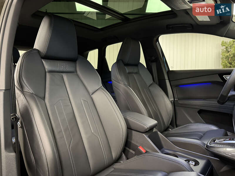 Внедорожник / Кроссовер Audi Q4 e-tron 2024 в Киеве