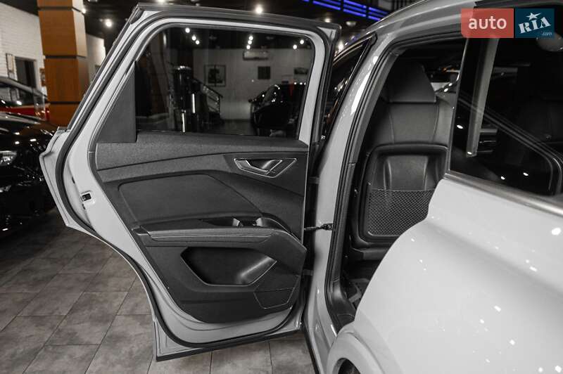 Внедорожник / Кроссовер Audi Q4 e-tron 2024 в Одессе фото 58 Внедорожник / Кроссовер Audi Q4 e-tron 2024 в Одессе