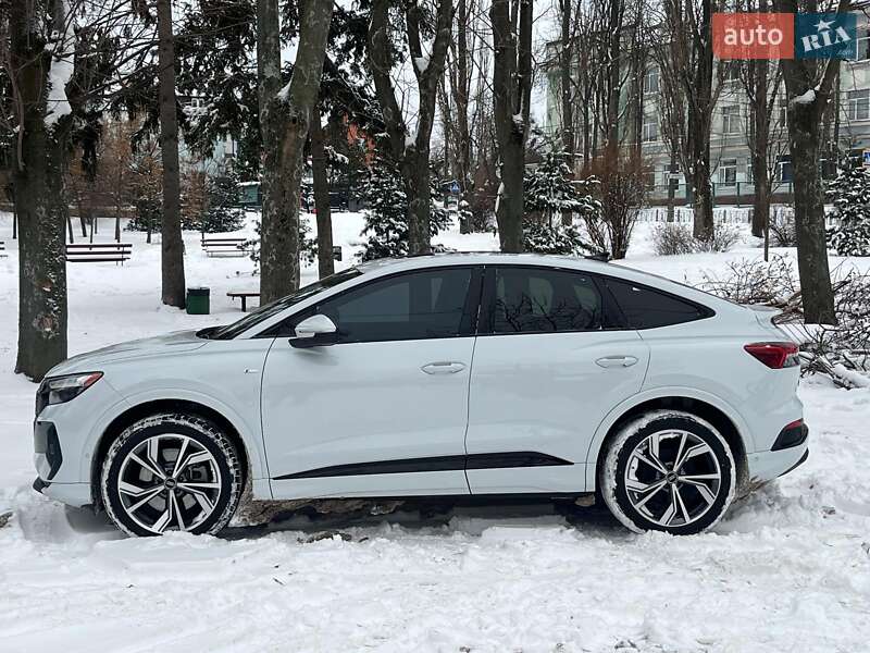 Внедорожник / Кроссовер Audi Q4 e-tron 2023 в Киеве фото 8 Внедорожник / Кроссовер Audi Q4 e-tron 2023 в Киеве