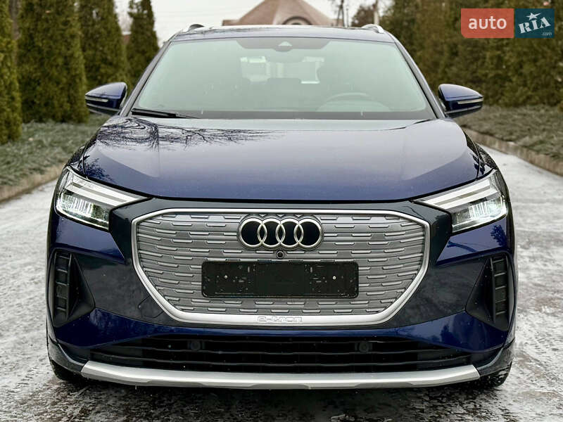 Позашляховик / Кросовер Audi Q4 e-tron 2021 в Дніпрі