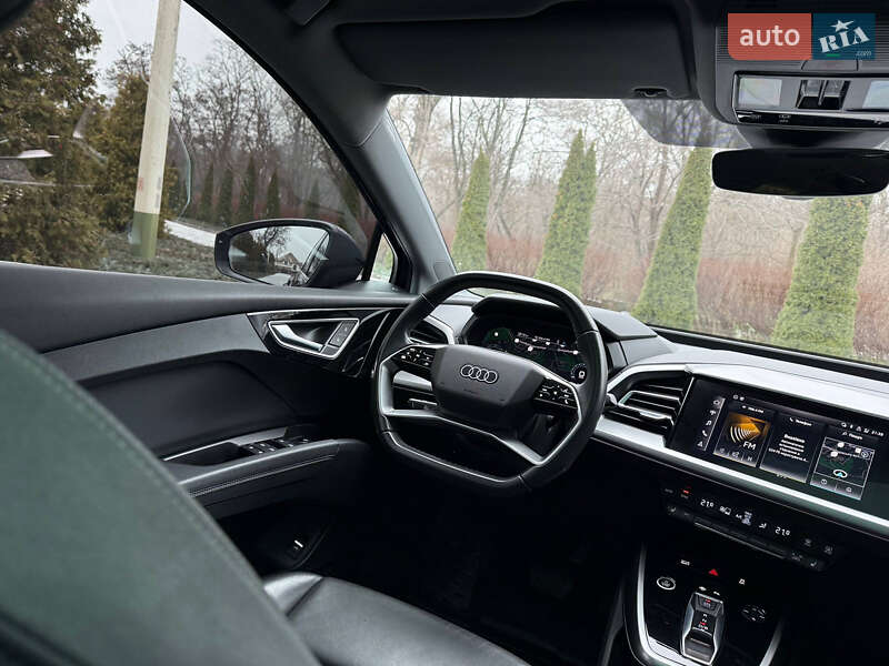 Позашляховик / Кросовер Audi Q4 e-tron 2021 в Дніпрі