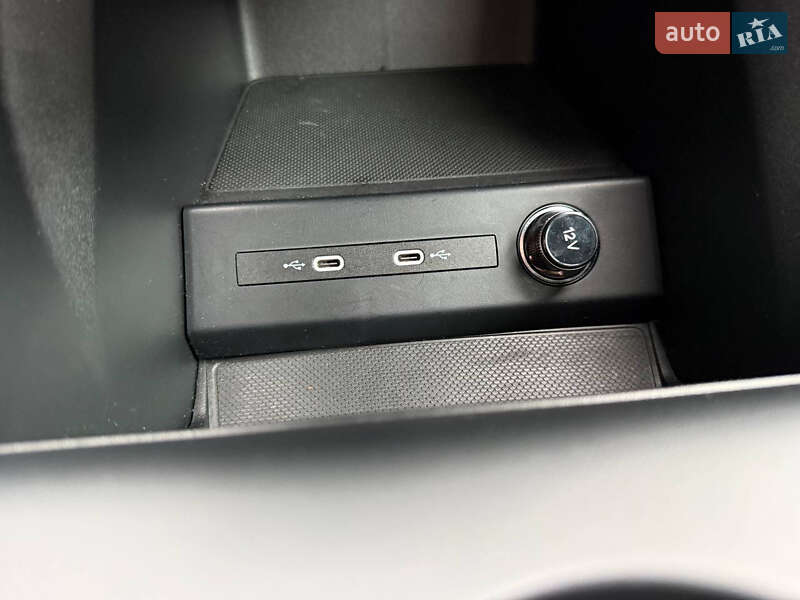 Внедорожник / Кроссовер Audi Q4 e-tron 2023 в Коломые