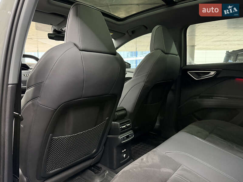 Внедорожник / Кроссовер Audi Q4 e-tron 2023 в Одессе