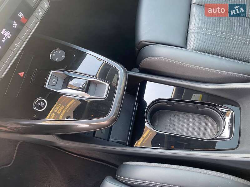 Позашляховик / Кросовер Audi Q4 e-tron 2024 в Львові фото 16 Позашляховик / Кросовер Audi Q4 e-tron 2024 в Львові