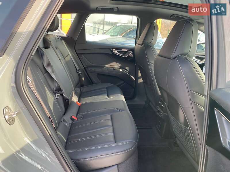 Позашляховик / Кросовер Audi Q4 e-tron 2024 в Львові фото 20 Позашляховик / Кросовер Audi Q4 e-tron 2024 в Львові