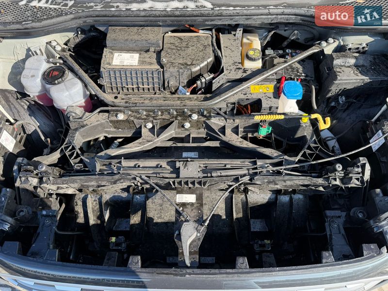 Внедорожник / Кроссовер Audi Q4 e-tron 2025 в Львове