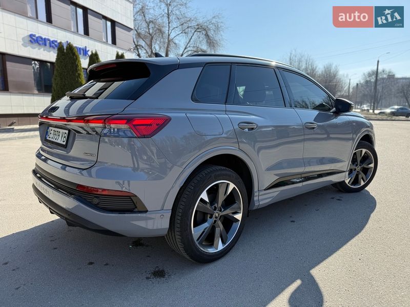 Внедорожник / Кроссовер Audi Q4 e-tron 2023 в Днепре