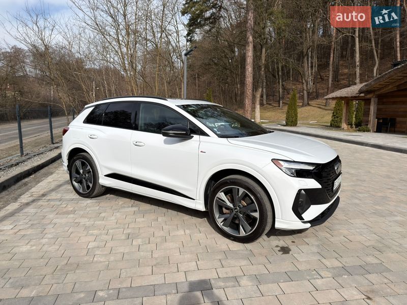 Audi Q4 e-tron 2023 Audi Q4 e-tron 2023