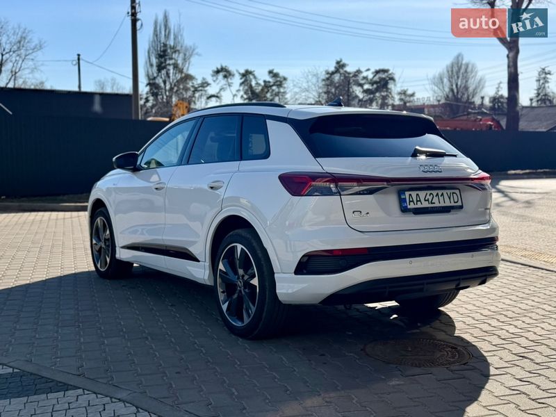 Внедорожник / Кроссовер Audi Q4 e-tron 2023 в Киеве