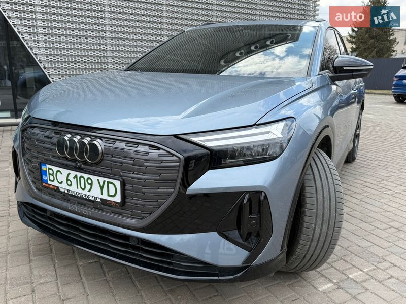 Внедорожник / Кроссовер Audi Q4 e-tron 2022 в Львове