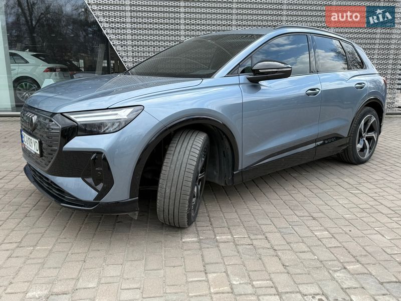 Внедорожник / Кроссовер Audi Q4 e-tron 2022 в Львове