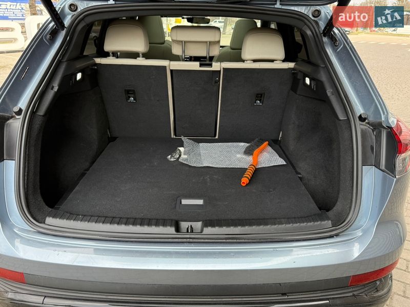 Внедорожник / Кроссовер Audi Q4 e-tron 2022 в Львове