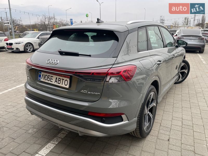 Внедорожник / Кроссовер Audi Q4 e-tron 2024 в Львове