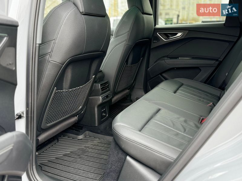 Внедорожник / Кроссовер Audi Q4 e-tron 2022 в Киеве фото 23 Внедорожник / Кроссовер Audi Q4 e-tron 2022 в Киеве