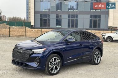 Внедорожник / Кроссовер Audi Q4 e-tron 2023 в Киеве