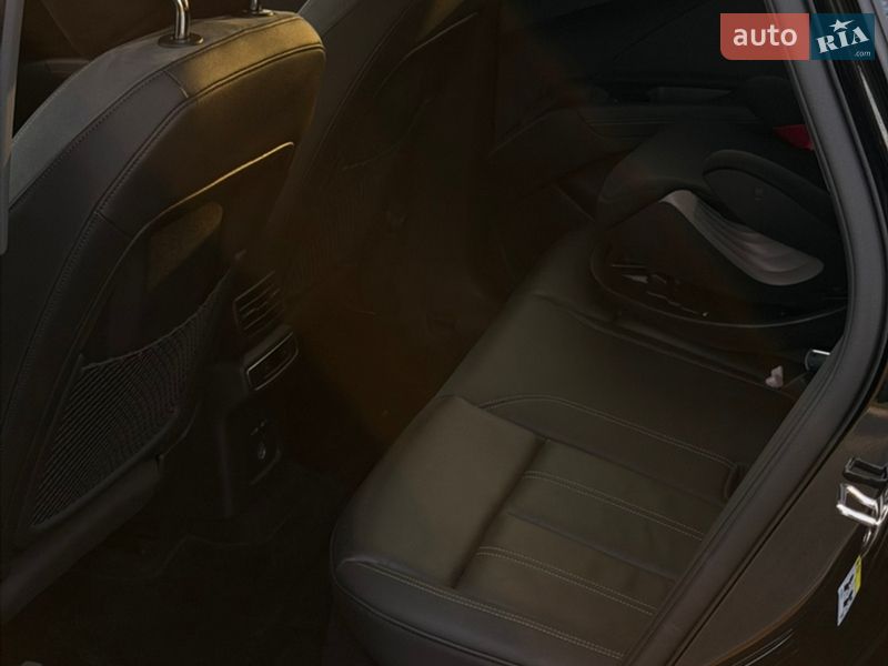 Позашляховик / Кросовер Audi Q4 e-tron 2022 в Дрогобичі