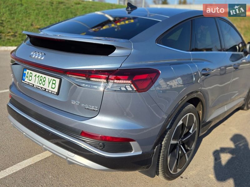 Позашляховик / Кросовер Audi Q4 e-tron 2022 в Вінниці