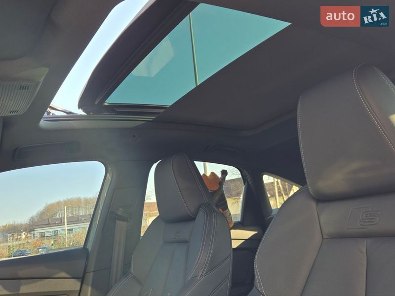 Позашляховик / Кросовер Audi Q4 e-tron 2022 в Вінниці