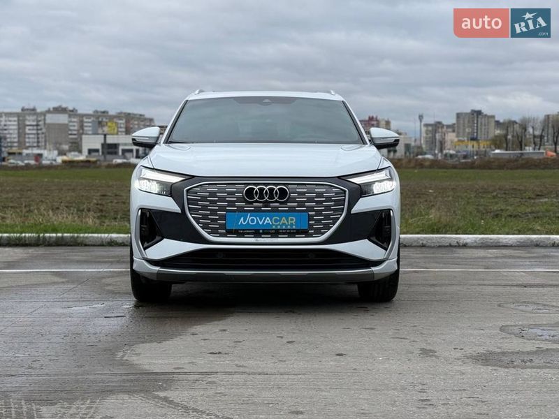 Позашляховик / Кросовер Audi Q4 e-tron 2023 в Києві