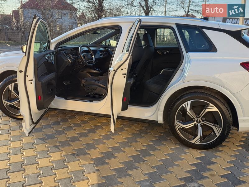 Позашляховик / Кросовер Audi Q4 e-tron 2023 в Одесі