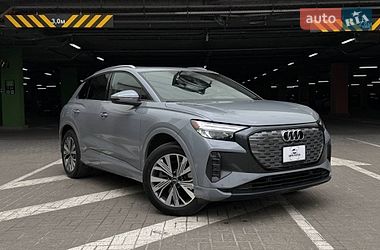 Позашляховик / Кросовер Audi Q4 e-tron 2023 в Києві