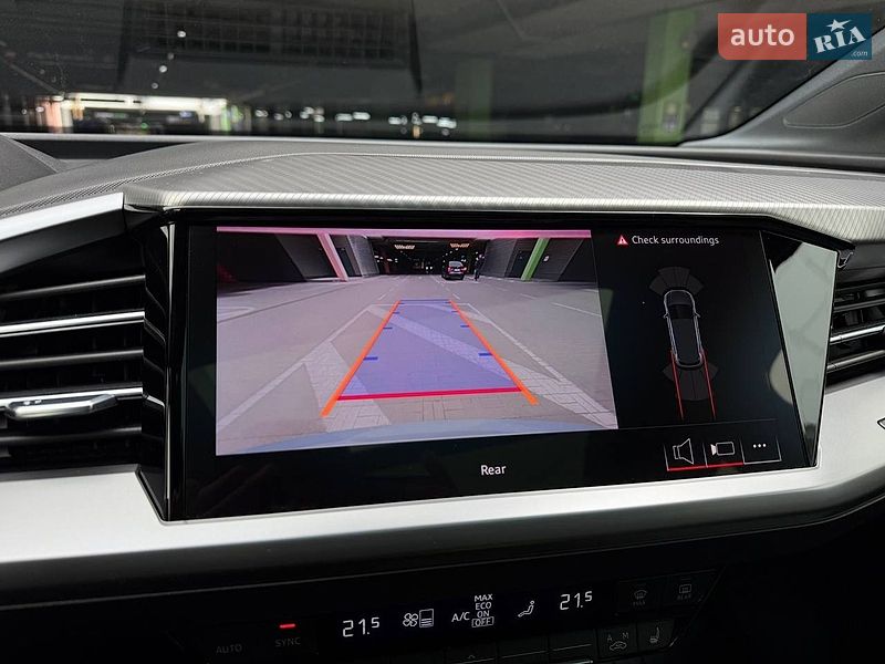 Позашляховик / Кросовер Audi Q4 e-tron 2023 в Києві