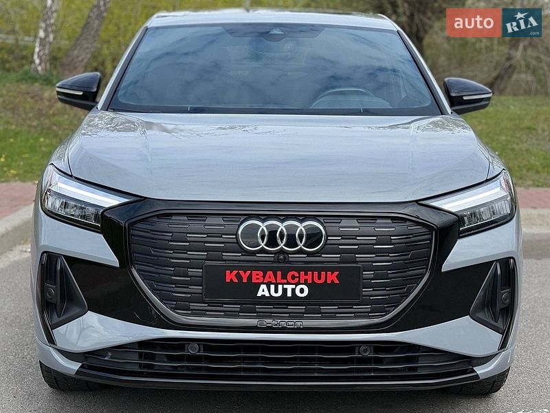 Внедорожник / Кроссовер Audi Q4 e-tron 2022 в Киеве