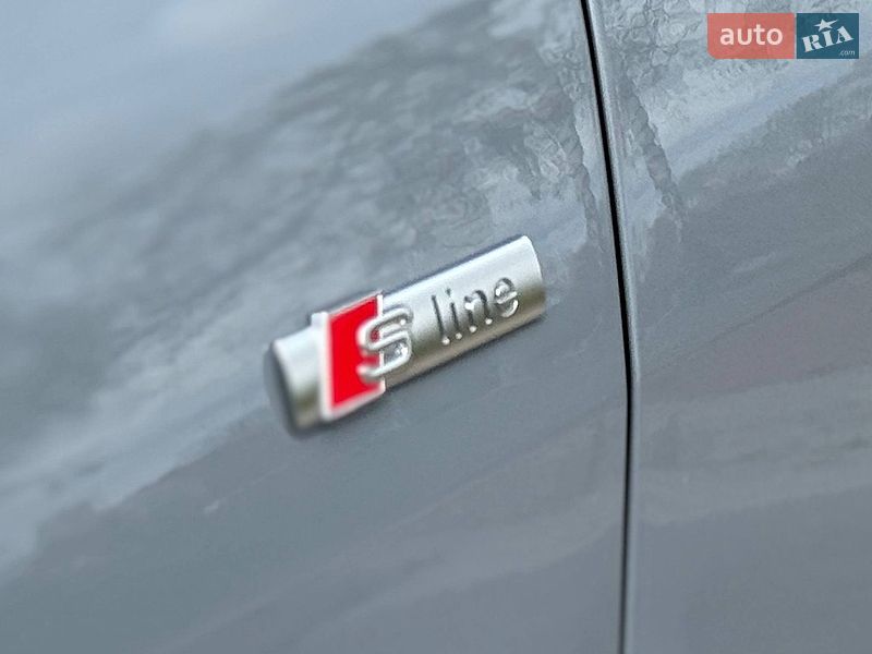 Внедорожник / Кроссовер Audi Q4 e-tron 2022 в Киеве