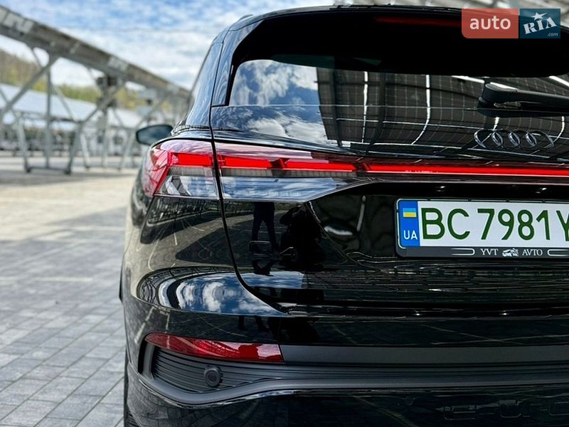Внедорожник / Кроссовер Audi Q4 e-tron 2024 в Львове