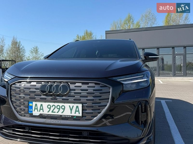 Внедорожник / Кроссовер Audi Q4 e-tron 2024 в Киеве