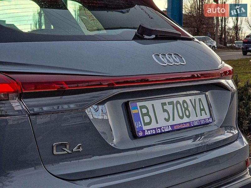 Внедорожник / Кроссовер Audi Q4 e-tron 2022 в Кременчуге