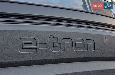 Внедорожник / Кроссовер Audi Q4 e-tron 2022 в Кременчуге