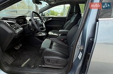 Внедорожник / Кроссовер Audi Q4 e-tron 2024 в Львове